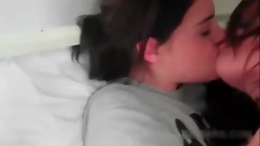 Real Hot Beauty Lesbian Roommate