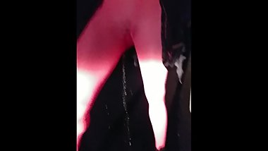 Girlfriend Loves Peeing!