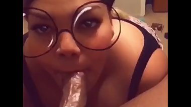 Busty  Pornstar Nillababy shows her skills on Benjigangin