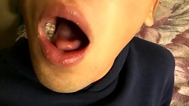 xxx ass opening and closing itself