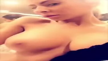 Snapchat Hotties Going Wild