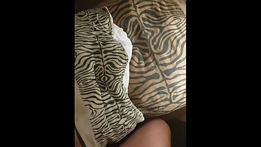 This pillow was the last think that wasn t soaked. I had to change this.