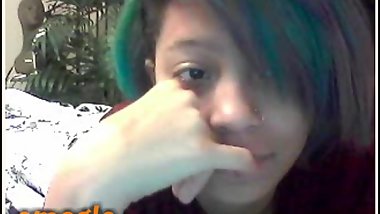 Light skinned teen plays with boobs on Omegle