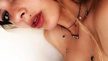 Two Hot Super Young Girls Make Out (With Pics)