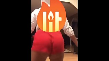 Teen shaking her ass on instagram