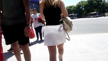 Upskirt Argentina Oficinista