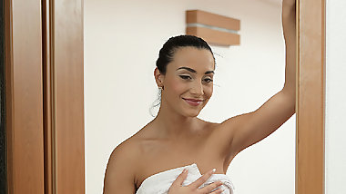 OLD4K. Comely brunette makes love with old inamorato after..