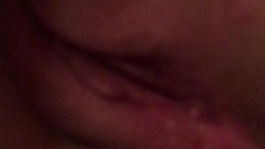 Slutty teen pussy fingering