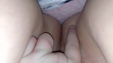 Fingering with pussy fart