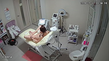 Hidden Cam - Russian Salon Depilation 07 - Self-Depilation