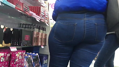 Hot Jeans Ass 7 (Mega Booty)
