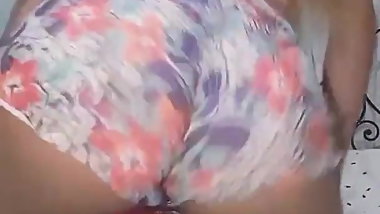 Thata Pozzi dancando funk gostosa