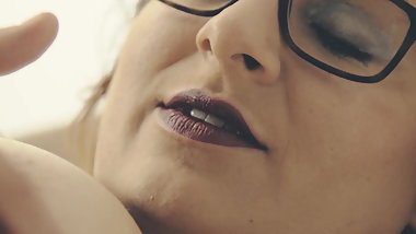 Jenny Joy - waiting in her bed