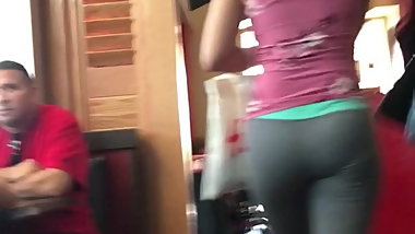 Real Teen in leggings