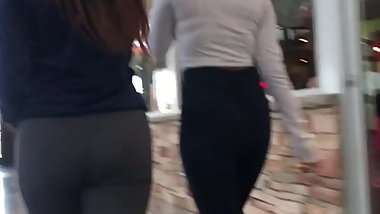 2 cute teens in mall candid