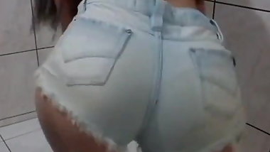 Luh D.M dancando funk bunduda