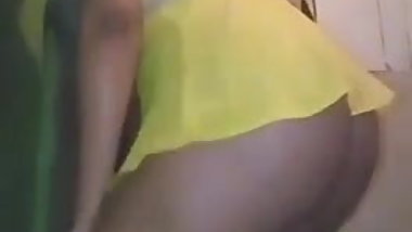 LEITICIA A BAIANINHA dancando funk gostosa