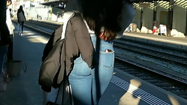 nice short Teen bubble Butt