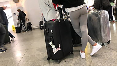 Teen in grey tights showing her cute ass 3