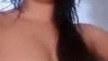 desi busty girl