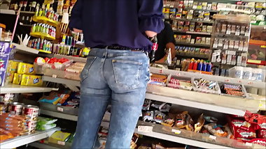 Sexy girls ass in jeans