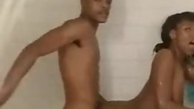 Negro Slut gets fucked part1