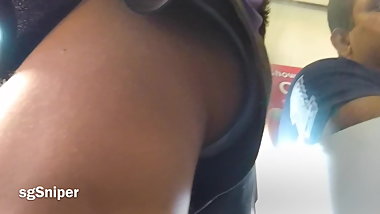 Upskirt - Syt in train