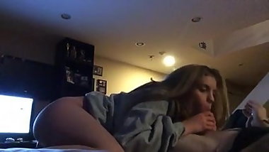 Teen makes him cum