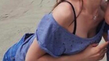 Favourite german Bitch (24yo) handjob while sucking her feet