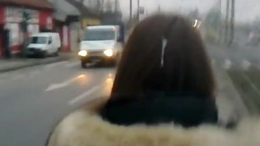 Spraying a lot of cum on the nice hair of a teengirl