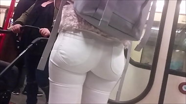 Fantastic ass in white jeans