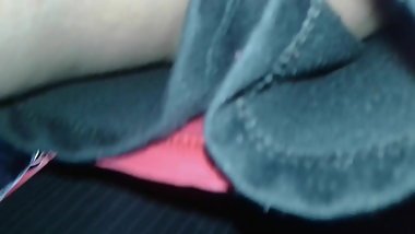 Mi primer bajo faldas