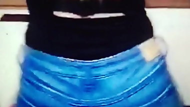 Teen Booty Shaking 2 (slow motion)