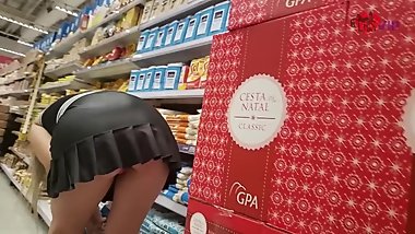 Se exibindo em pÃºblico - Supermercado Extra Freguesia do Ã“