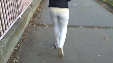 Cum on young girls back 02