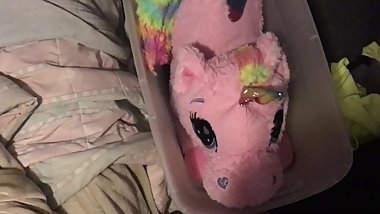 New Apartment! Peein on my pony ^.^