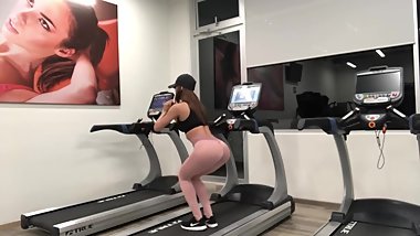 Yanet GarcÃ­a la culona del gimnasio