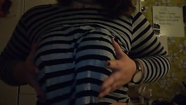 Tittydrop and squeeze on big natural tits