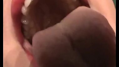 Giantess Deanne Sniff, Lick And Vore