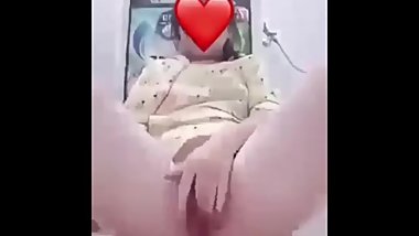 BÃ© gÃ¡i 2k4 thá»§ dÃ¢m