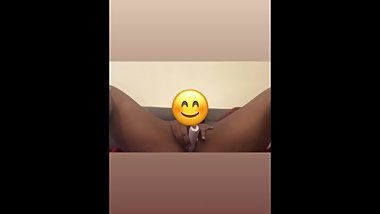 PLAYING WITH MY TIGHT PUSSY WITH MY VIBRATING TOOTHBRUSH  felt great )