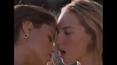 SFW - Sexy teen girls kissing - watch teenage girls make out - high school