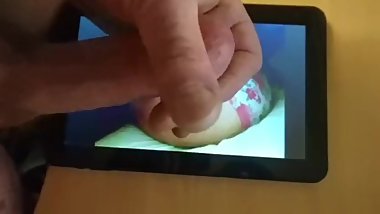 wank and cum on my girlfriend
