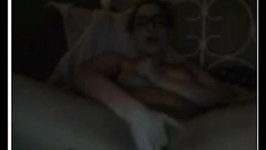 MEXICAN GIRL FROM INDIANA GOES WILD 4 FINGERS(3)