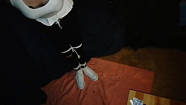 Crossdresser selfbound but can't cum