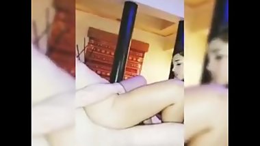 Dos Escorts de monterrey con un cliente en el motel