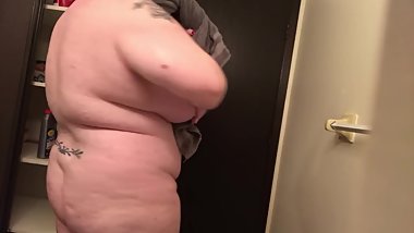 BBW HIDDEN CAMERA AFTER SHOWER