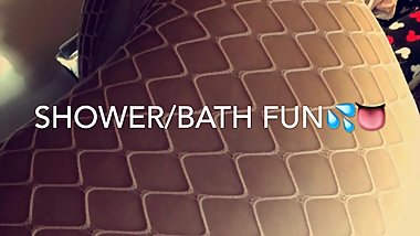 Play with me in the bath